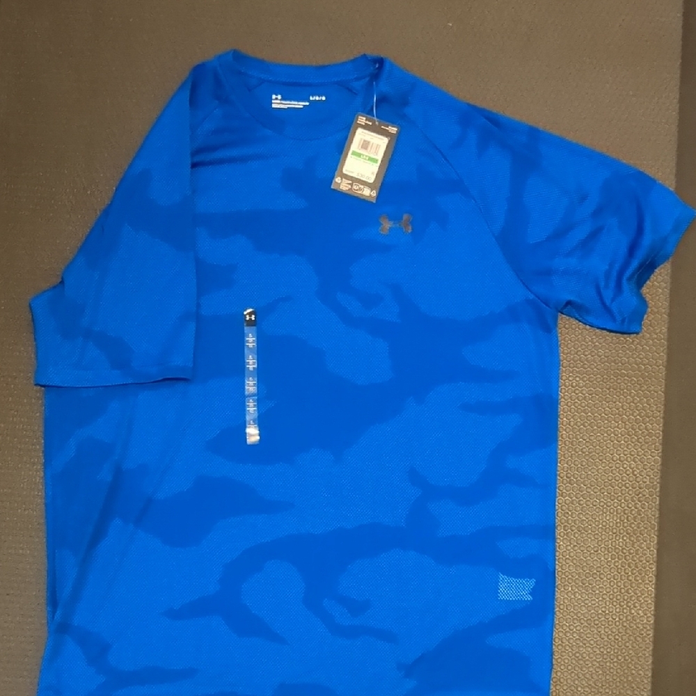 Under Armour Blue Camo T-Shirt size LRG